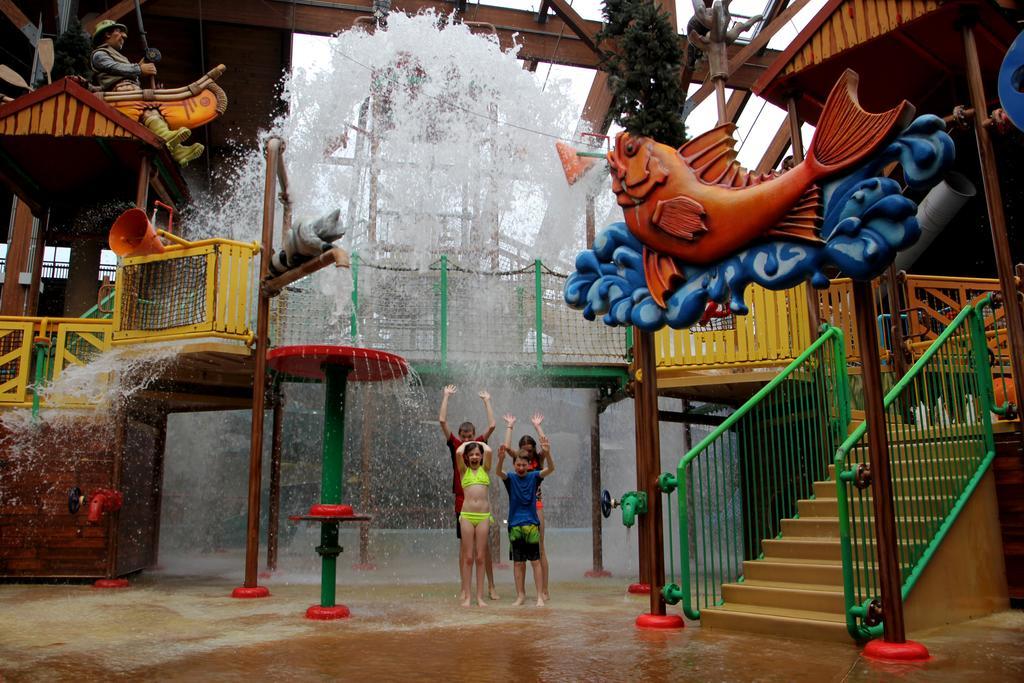 Six Flags Great Escape Lodge & Indoor Waterpark Queensbury Exterior foto